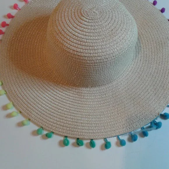 Pom Pom girls straw hat - Picture 4 of 5